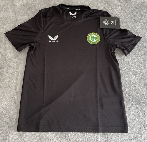 Bnwt castore ireland - castore, fc